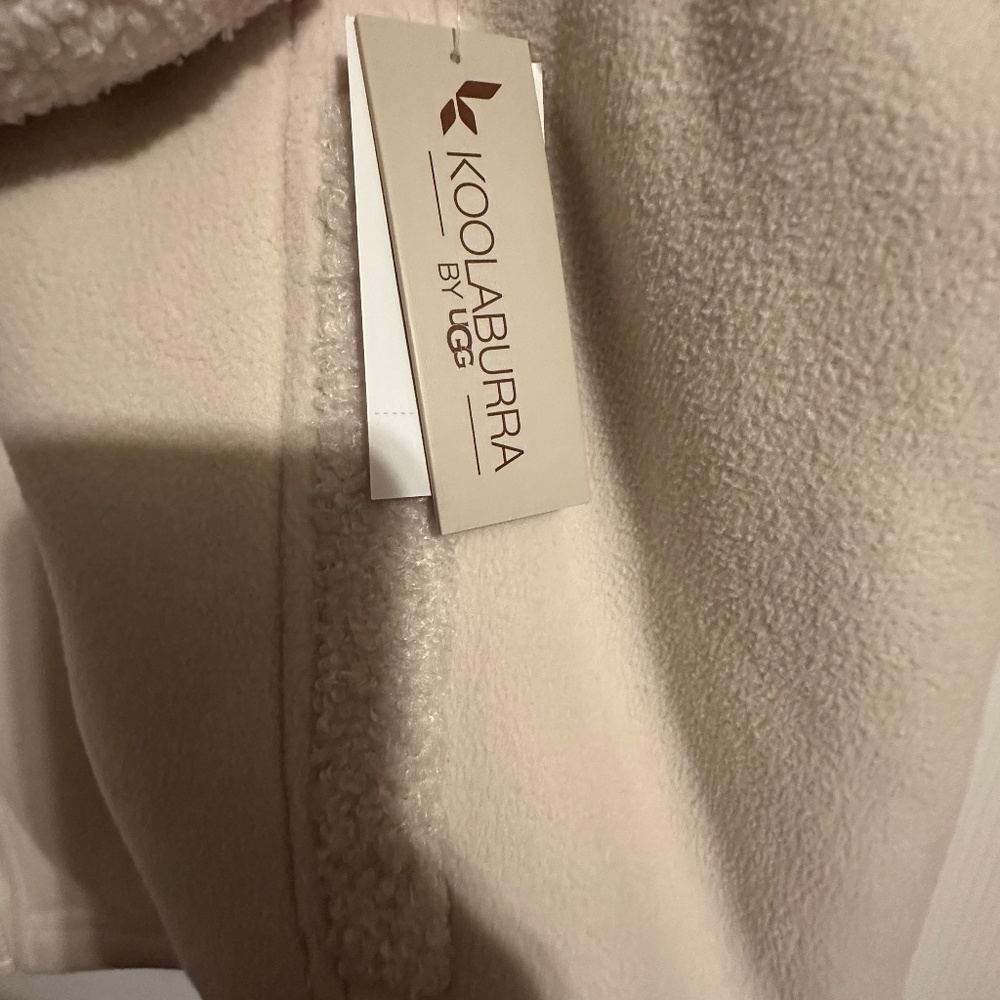 Ugg (Koolaburra by Ugg) Hooded Coat - Picture 4 of 5
